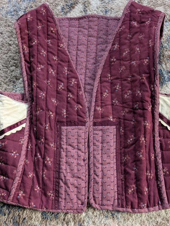 Vintage 70’s, quilted patchwork, handmade Reversible Vest / fits Small/Medium - Picture 5 of 9